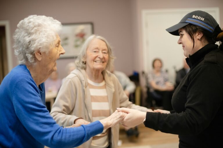 dementia care Kensington Chelsea Hammersmith Fulham specialist live-in carer elderly resident home